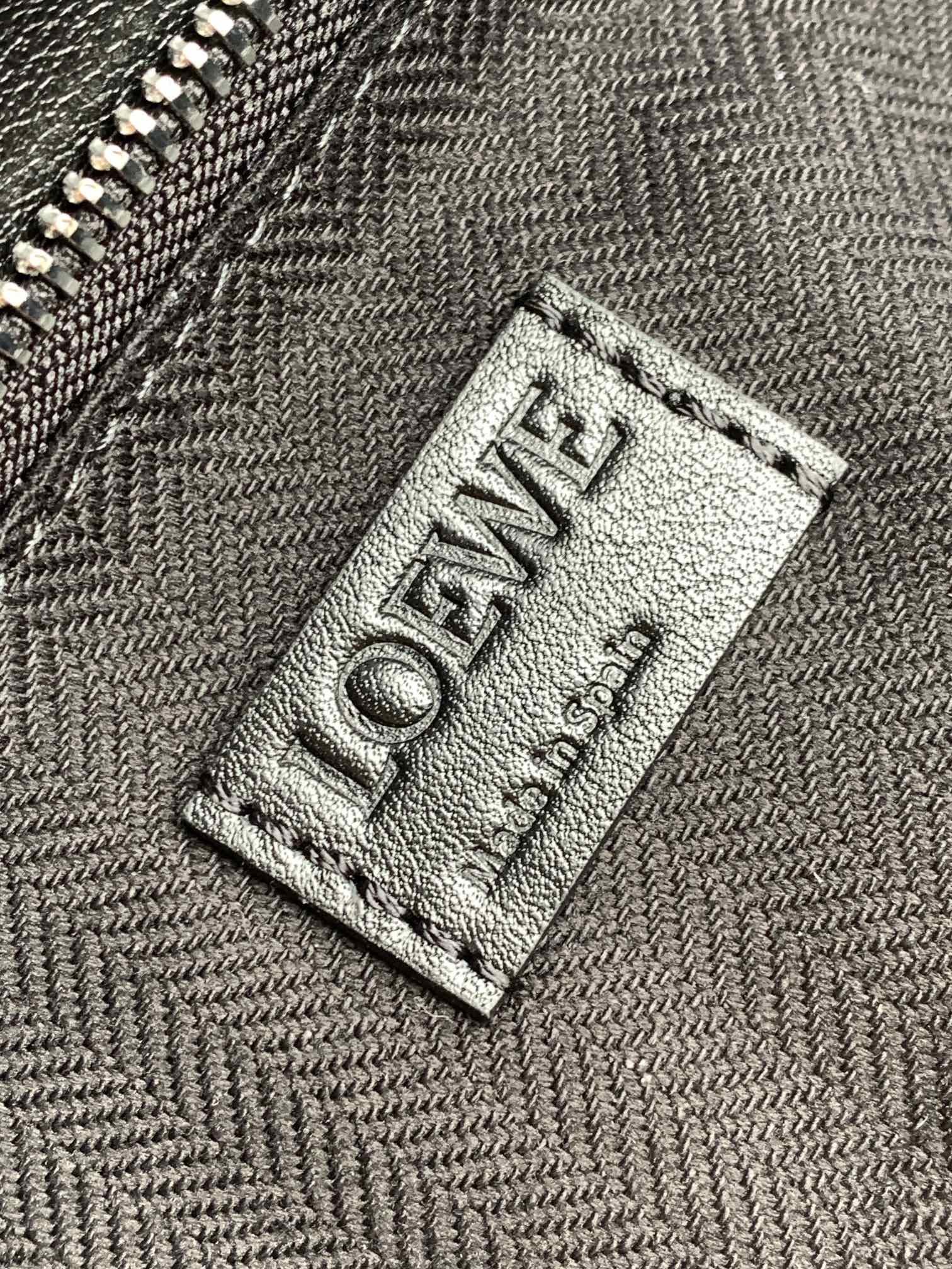 Loewe Puzzle Bags